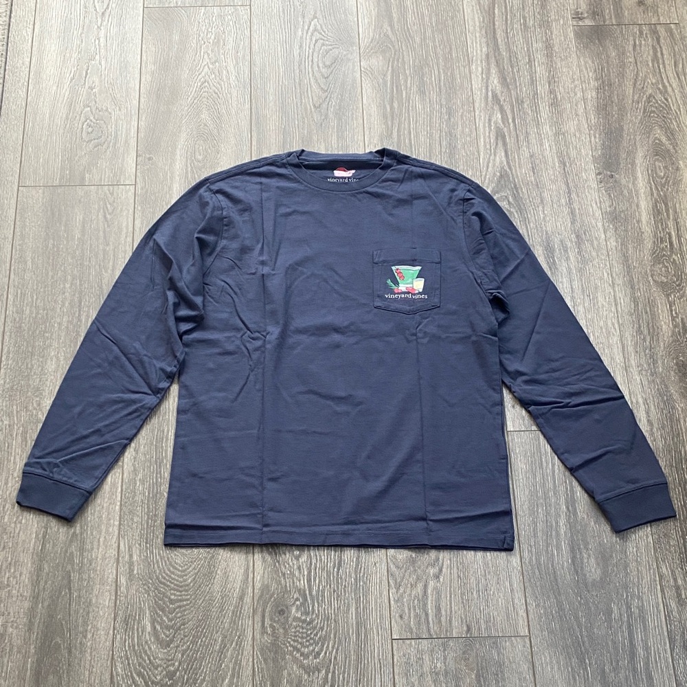Vineyard Vines - NWT! Navy “Making Spirits Bright” Long Sleeve Tee - Size S